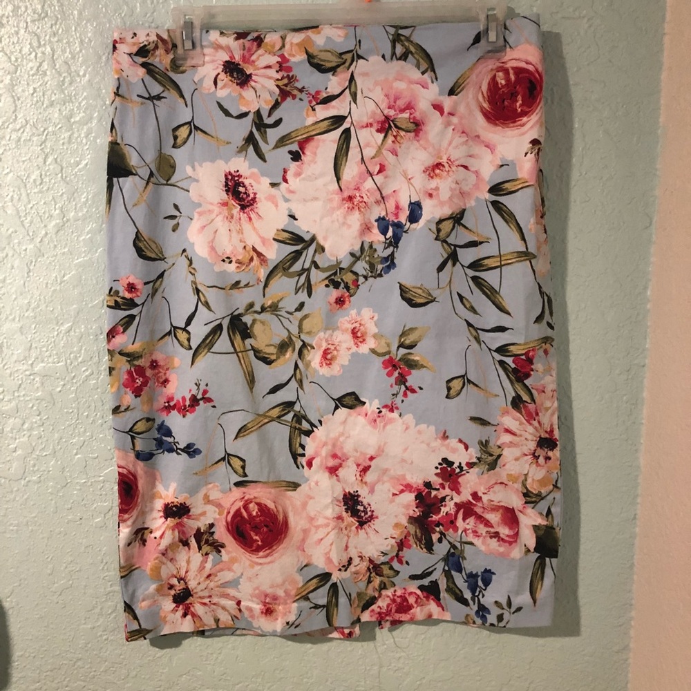 Floral pencil skirt